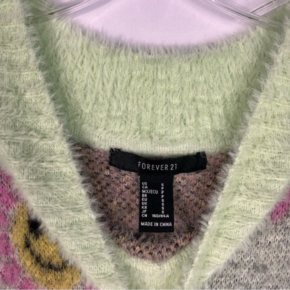 Forever 21 Pastel Green Eyelash Knit Fuzzy Floral Happy Smiley Face Sweater S - Picture 4 of 5
